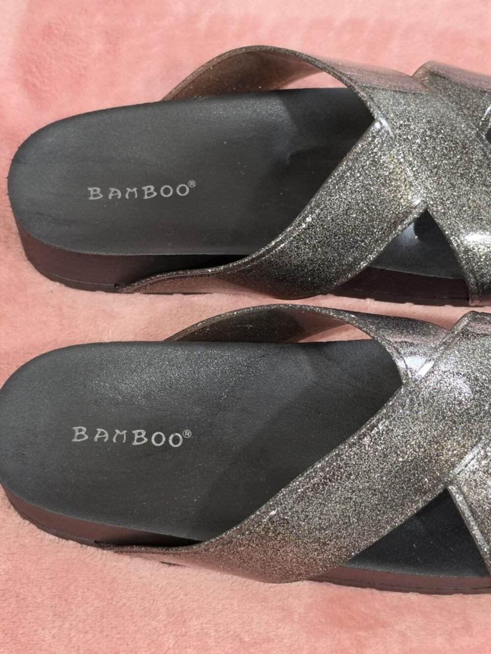 Bamboo Women’s Synthetic Slip-On Glitter Criss Cross Slide Sandals 7 Silver - Picture 2 of 6